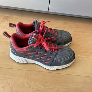 Reebok composite toe work shoes